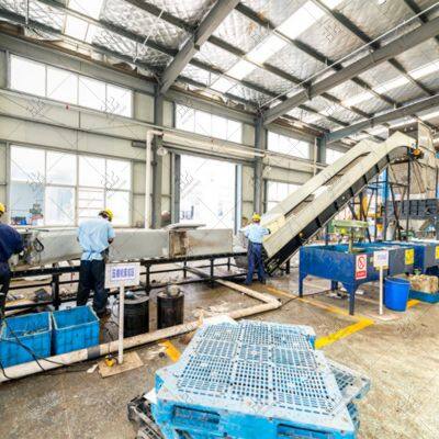 Old fridge recovery separating machine Refrigerator shredding crushing separating equipment