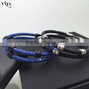 2016 New Product Fashion Luxury Genuine Stingray Skin Bracelet with Metal for New Year East Favorite