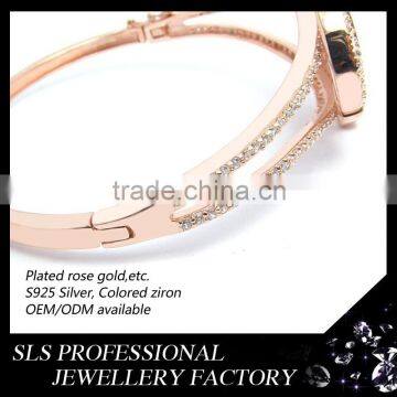 Unique Designs Indian Gold Plated Bangles White Stone Butterfly Bangle for Girls in the Party photo-3