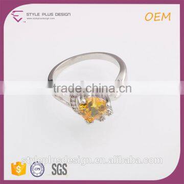 R63476K01 Belly Forging Liquid Sterling Silver Love Shape Citrine And White Topaz Ring Vacuum Pump