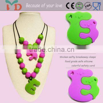 2015 New DIY Baby Products High Quality Cute Silicone Pacifier Holders