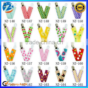 Baby New Design Pacifier Clip Popular Cartoon Figures Printed Pacifier Holder with Hanging Clips