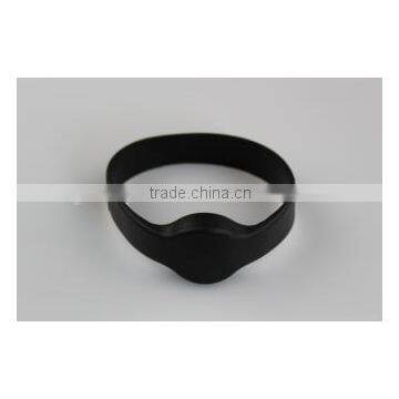 Ricon Gifts for Office Use Debossed Business Gift Wristband photo-4