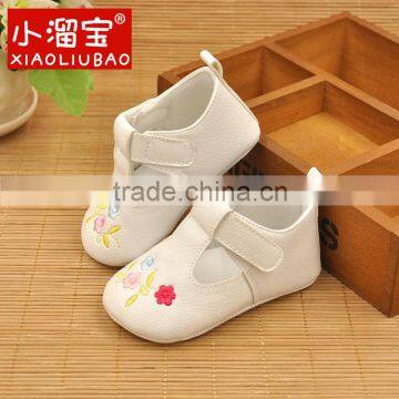 2016 Handmade Soft Bottom Fashion Baby Moccasin Newborn Babies Shoes PU leather baby boots