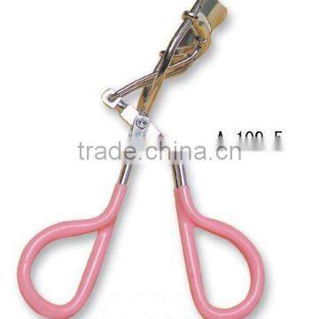 eyelash curler with plastic handle