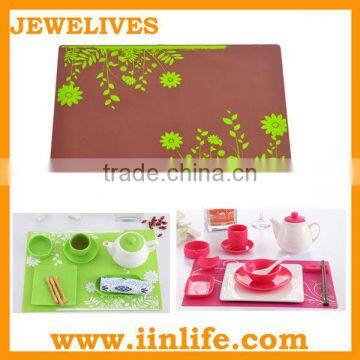 Silicone decorative table mat for dining room