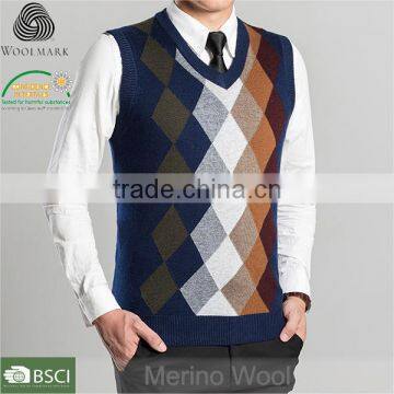 Handmade knitting sweaters,V ncek men's sleeveless sweater