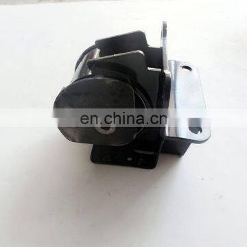 RIGHT ENGINE MOUNTING