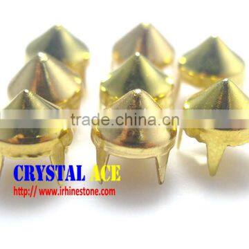 Gold Cone stud with 4 Prongs in China wholesale market