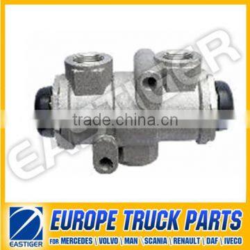 1517993 DAF Two Circuit Protection Valve