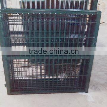 metal wire mesh garden gate