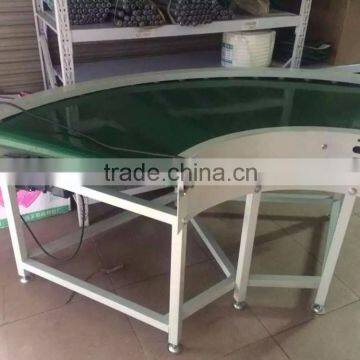 green and blue color 90/ 180 degree curve mobile belt conveyor design for food transfer