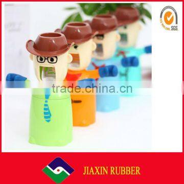 China Wholesale Hot Sale Custome Logo Promotion Gift Automatic Toothbrush Holder photo-6