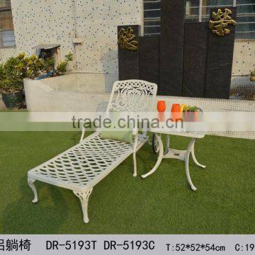 2016 wholesale outdoor garden metal lounge set cast aluminum beach chair eith table