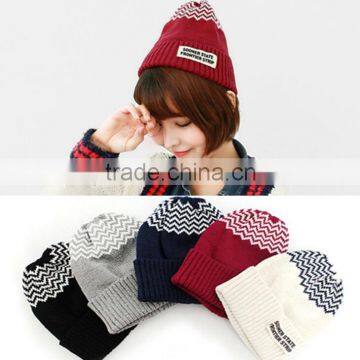 Best Selling Fashion Cute Peaked Top Wave Knitting Hats and Caps for Women