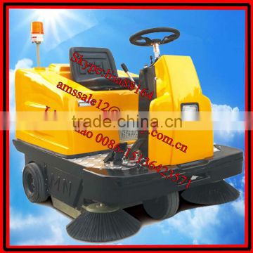 Ride-on type mechanical sweeper machine