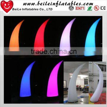 Decorative wedding inflatable led light tusk