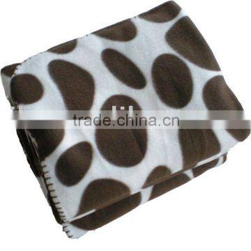 pebble printed brushed polar fleece blanket 130x160cm