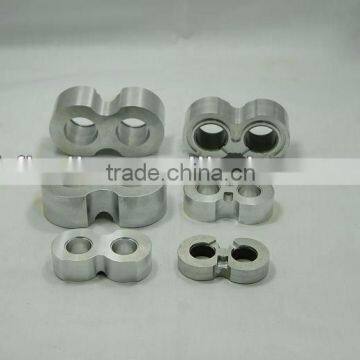 Aluminum bushing block for gear pump