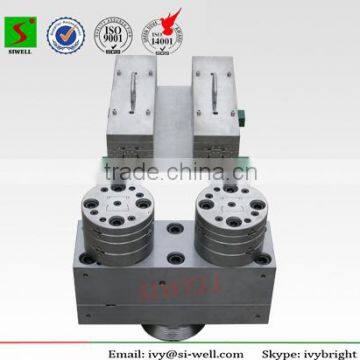 Extrusion tool for wire and cable insulation