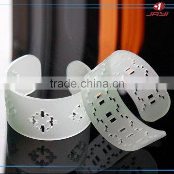 Chinese Factory Wholesale Luxury Fancy Handmade Acrylic Lucite Plastic Ladies Bracelet photo-5