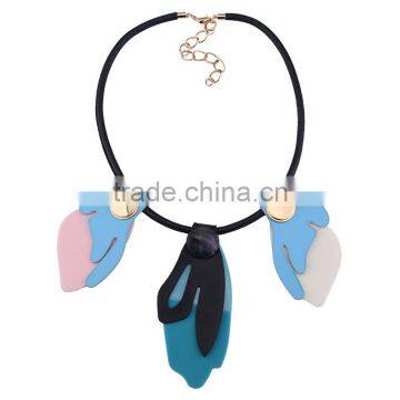 The New Big Brand Colorful Arcylic Leaf Pendant Necklace for Womens photo-4