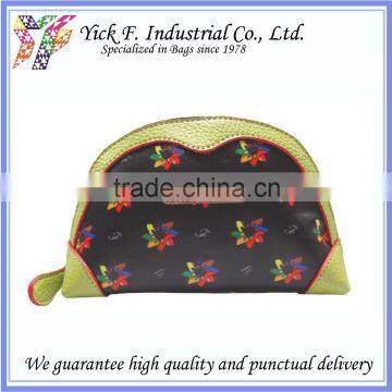 Graceful Sharp Kaleidoscopic Print Ladies Women Coated Canvas Cosmetic bag