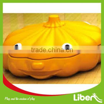 2014 New Pumpkin Design Kids Outdoor&Indoor Playground Customized Plastic&Wooden Sandbox with Cover Sandpit LE.SS.004