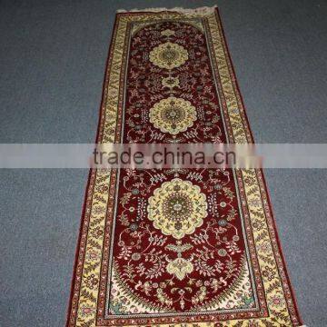 Persian Design Red Runner Made in China, Handmade Silk Carpet Factory in Guangzhou China photo-4