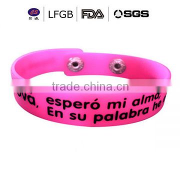 New style silicone bracelets with custom design 100% Non-toxic OEM silicone bracelet/wristband