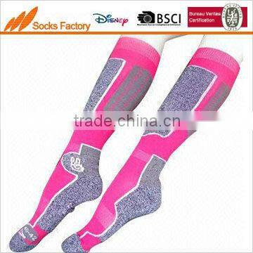 Men's soccer socks, made of nylon and cotton with selective terry