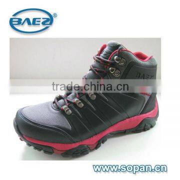 trekking shoe