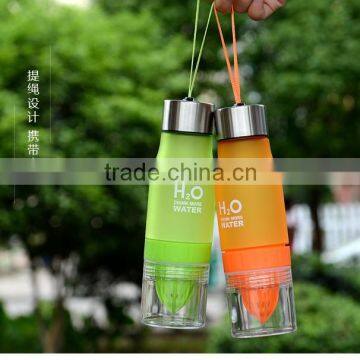 Plastic Lemon Water Bottle Juice Cup Fruit Cups Filter Lemon Squeezer Fruit Juice Bottle photo-5
