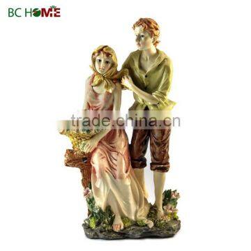 2015 New design Garden Decorations young couple resting