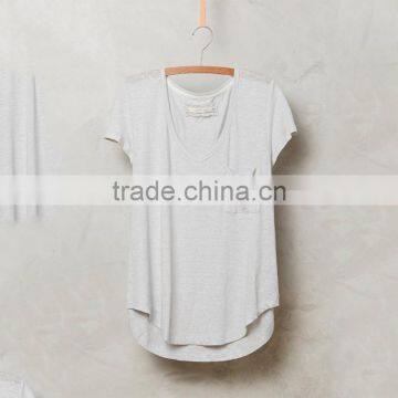 Customized Made Cheap V-neck Short Sleeve Cotton Blank Pocket T-shirt in Different Color photo-3
