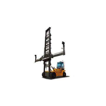 LG260EC6 Seaport Forklift