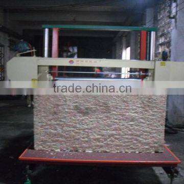 Horizontal rebonding mattress foam cutting machine