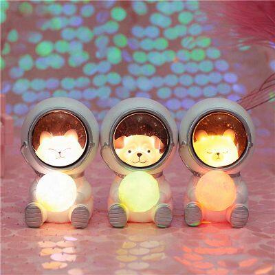 Galax y Guardian LED Resin Night Lights Nursery Moon Table Lamps A stronaut Table Lamp Decorative Baby Kids Toys Birthday Gift