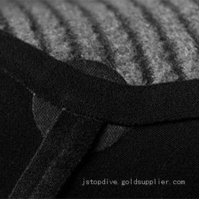 4/3mm Super Stretch Neoprene Men Chest Zip Wetsuit photo-4