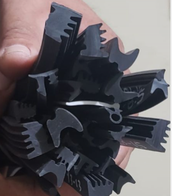 Aluminum Door and Window PVC Seal Strip Raw Materials PVC Granules Compounds photo-3