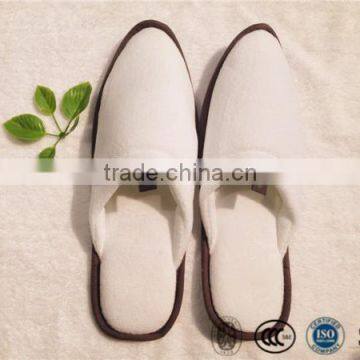 Customized Long and Slim Hotel Velour Slipper With Dots Sole