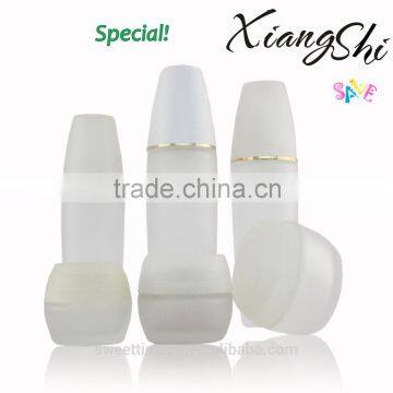 Frosted White Cosmetic Glass Jar/Bottle for Cream With White Cap And Spray