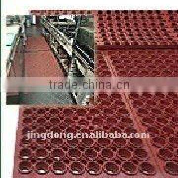 Non-Slip and Drainage Rubber Mats