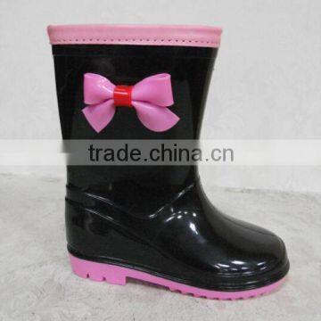 2014 latest fashion girls popular PVC rain boots with bowknot