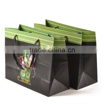 Matt lamination 210GSM art paper material clothing paper bag with logo