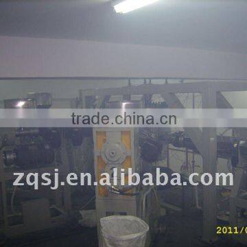 Five-layer down-blowing plastic packaging film equipment