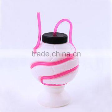 Plastic Cup With Swirly Straw photo-4