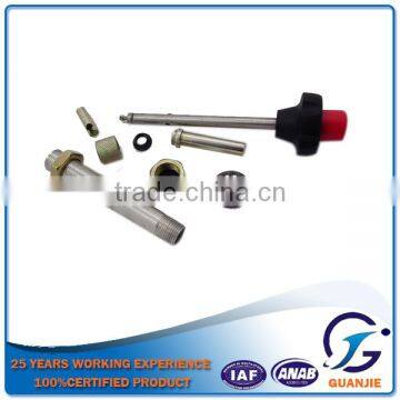 Lockable push pull control handle for throttle control