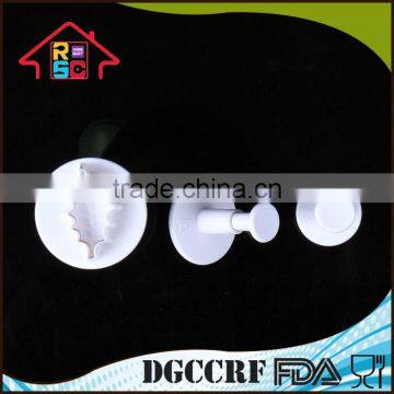 NBRSC Plunger Cookie Cutter Cookware Set 3 Does Santa Leaves Form Printing Mold Christmas Gift photo-4