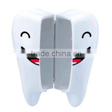 Single Tooth Shaped Plastic Toothbrush Holder photo-2